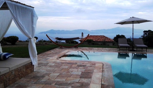 ANGIO LUXURIUS VILLAS IN SKIATHOS