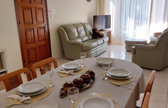 Apart Kenym in Tiranë
