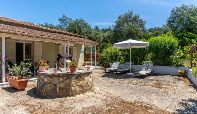 Apartment 'Amalia Dio' with Mountain View, Wi-Fi and Air Conditioning in Corfu