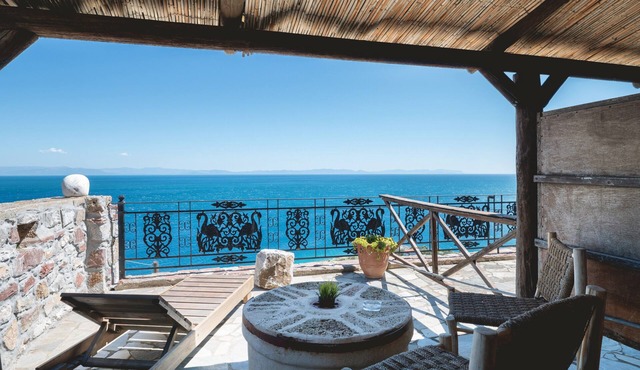 Apartment 'Castle Rizaraki 206' with Sea View, Wi-Fi and Air Conditioning
