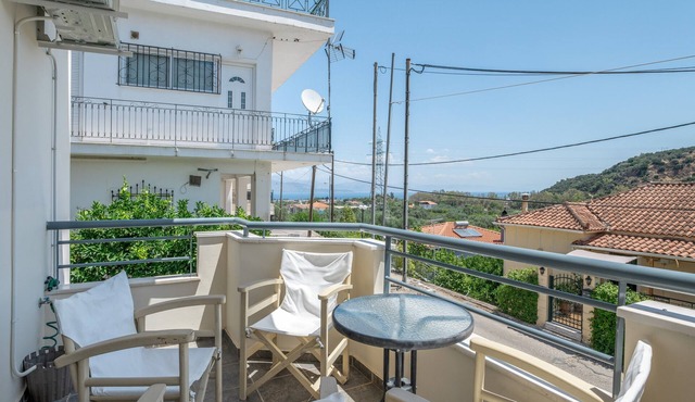 Apartment 'Family Home' with Sea View, Wi-Fi and Air Conditioning