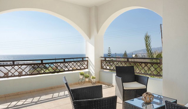 Apartment 'Family House Apartments Arkasa' with Sea View, Wi-Fi and Air Conditioning