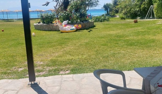 Apartment 'Marina's Houses By The Sea - Apt 3' with Sea View, Wi-Fi and Air Conditioning in Kassandra
