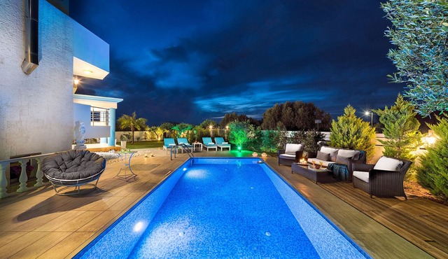 Aphrodite luxury villa with private pool ! in Hersonissos