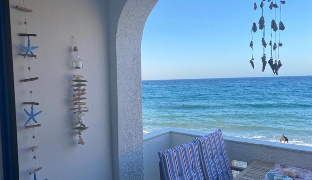 Apollon East in Apollon
