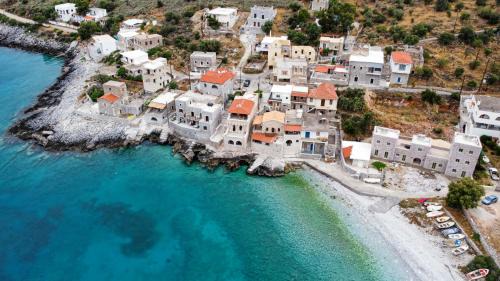 Arapis Rooms & Suites in Áyios Kiprianós