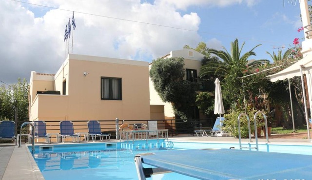 Architect's Apartments in Kato Daratso