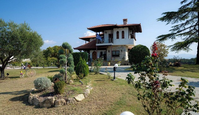 Archontiko Alexandros Luxury Suites