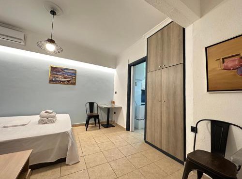 Aretousas apartment in Athens
