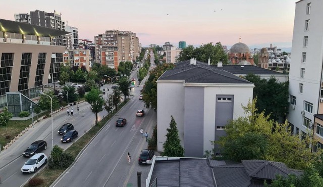 Ari's Rooftop Apartment in Pristina