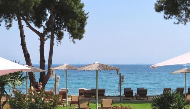 Aroma Beach Bungalows in Limenas