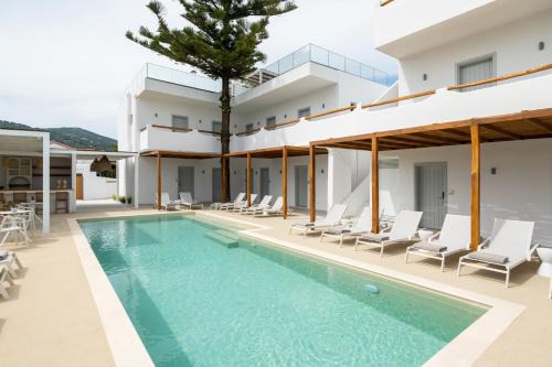Aspronissos Hotel