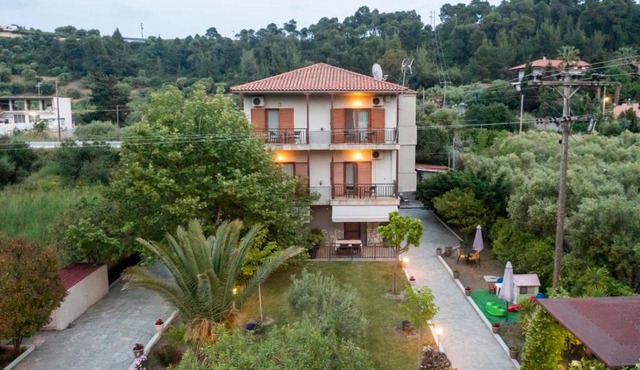 Athanasia Studios in Neos Marmaras
