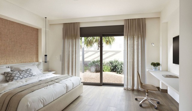 Athens Hill - Garden Apartment