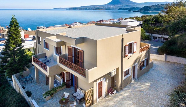 Avra Apartments in Kalyves