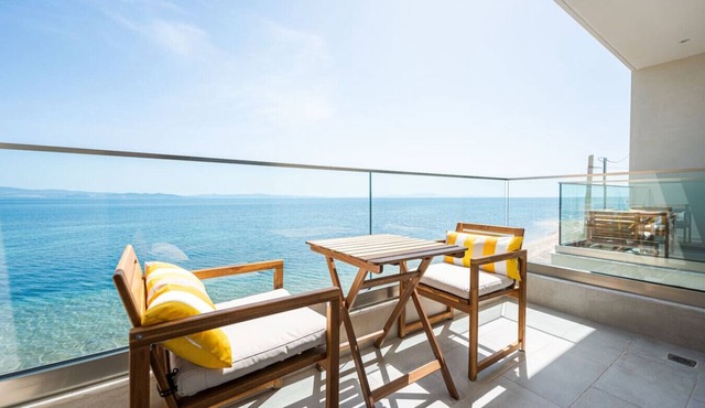 Azzurro e Verde Deluxe Suite 5 in Potidaia