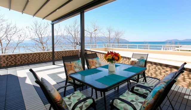 Beach Front Terrace in Vlorë