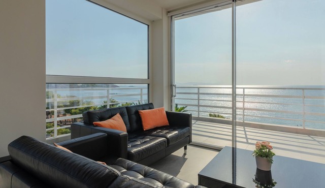 Beachfront Elegance with Spectacular Sea Views in Kavouri Vouliagmeni