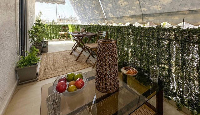 Beautiful apartment in Anavissos with WiFi