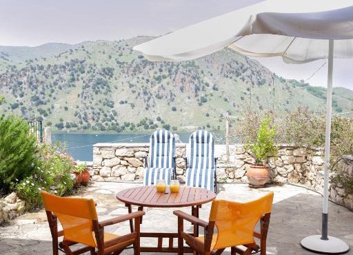 Bentals Dream Place With Lake And Sea View in Kávallos