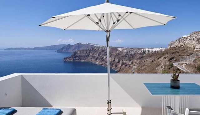BH772 - C - Suite Santorini