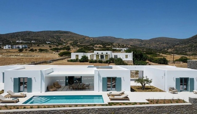 BH894 - C - Villa Paros