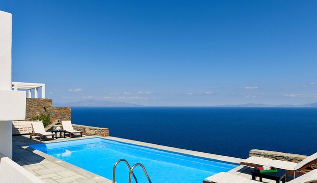 Big Blue - Absolute sea views and pool in Kea