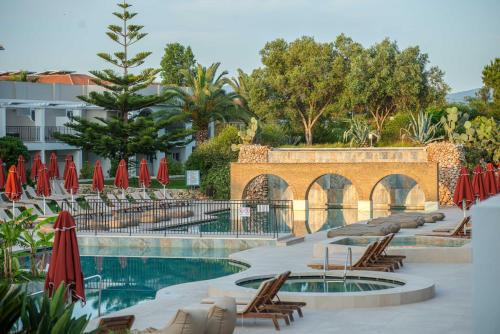 Bitzaro Grande Hotel & Suites in Kalamaki