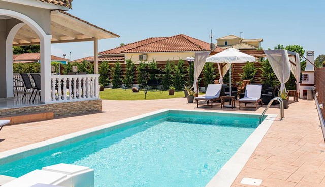 Blossom Villa in Laganas