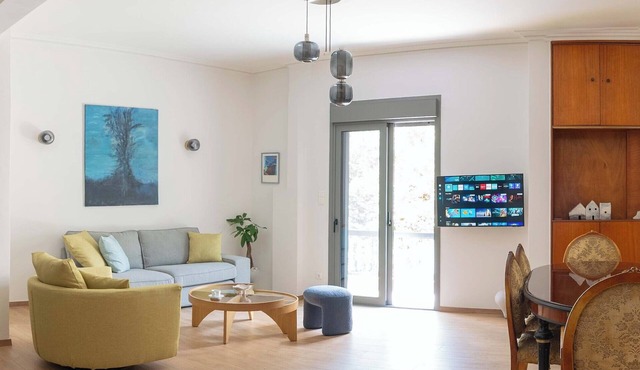 Bright Urban Retreat in Athens