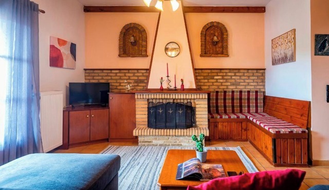 Casa Corfina - a charming 92 m² first-floor village house in Corfu