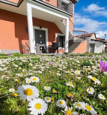 Casa Delicosta- 2 Flat Country house with garden, 15 min from Trikala