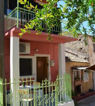 Casa Di Mama in Valaneíon
