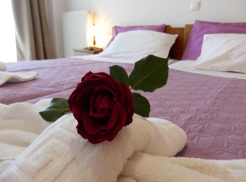 Charisma Apartment in Platanias