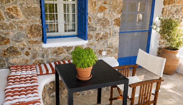 Charming cottage 15 minute walk from Mykonos Town & Airport