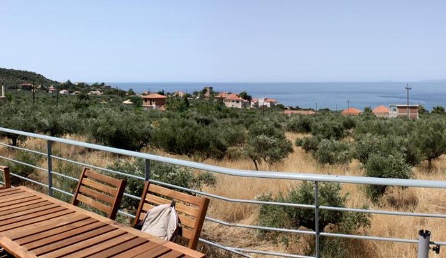 CHEZ KOUROUPAKIS in Kotrónion
