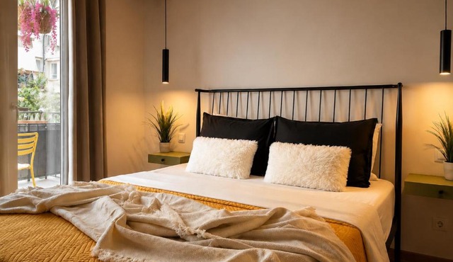 Chic Athens Suite Modern & Central