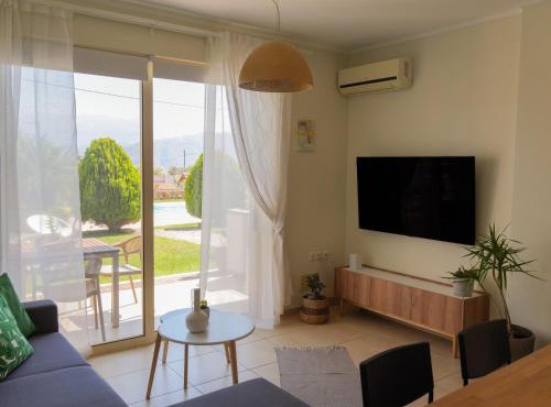 Cisterna Apartment - Shared Pool in Stérnai