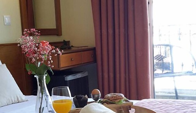 CiTYZen Hotel Loutraki