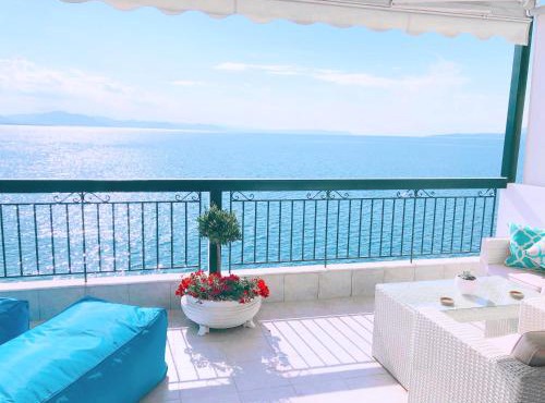 Colours Seaview Apartment