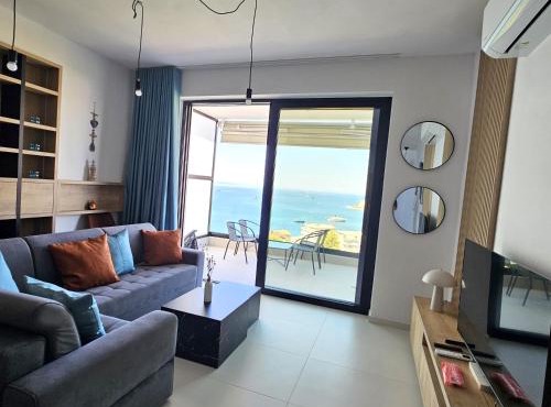 Cosy Sea View Apartment in Sarandë