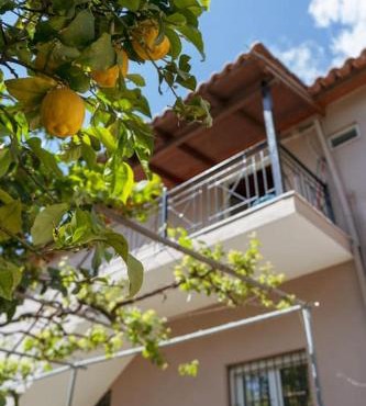 Cozy loft Big balcony all comfort Near Sarandë in Dërmish