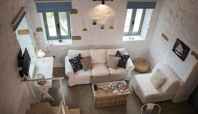 Deluxe Messinia Villa | 2 bedrooms | Villa with Garden View | Shared Pool in Pylos