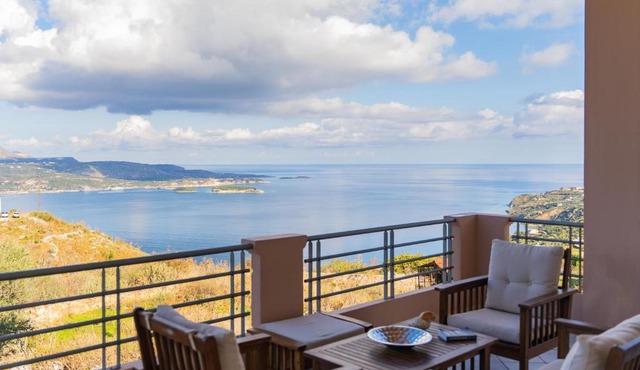 Deluxe Villa Kamba with Sea View in Áptera