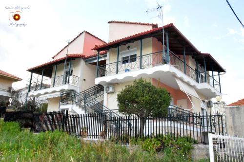 Dimitra's Apartment in Petalidi
