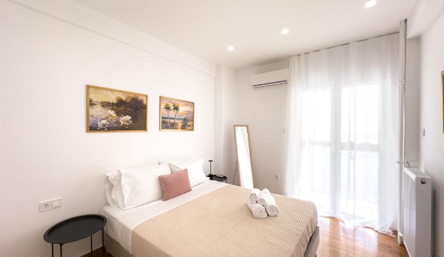 Eclectic Moonstone apartment in Athens in Athens