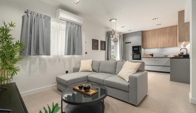 Efi Luxury House Μοντέρνα κατοικία στο Αιγάλεω in Athens