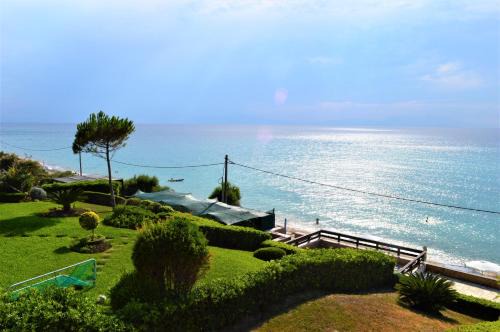 Elenos Villa in Possidi