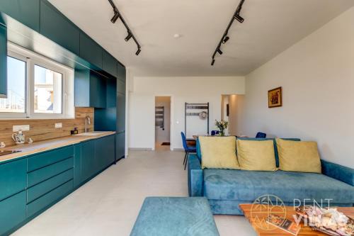 Elina's Place - 2 bedroom apartment near the port