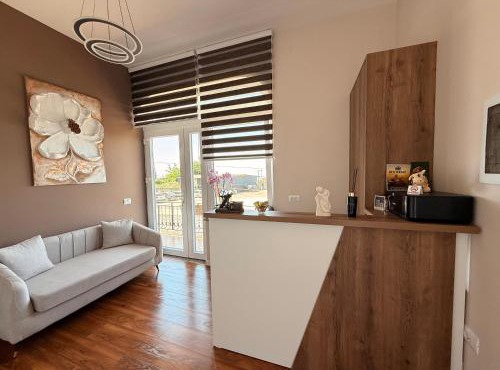 Elona's Rooms in Krujë